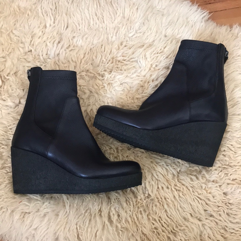 Homers boots